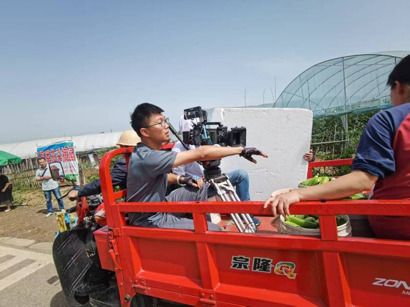 电商爆款背后的推手：石首市产品视频拍摄公司精准捕捉卖点痛点